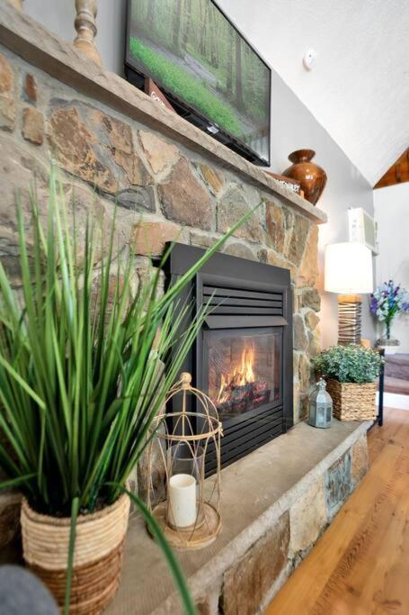 The Sage Chalet In Emerald Lakes, Poconos! Long Pond Екстериор снимка